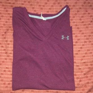UA Women’s V-Neck